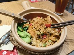 -煲仔皇腊味煲仔饭(经四万达店)