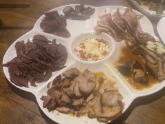 -老鼎万春卤菜(五代传承创始老店)