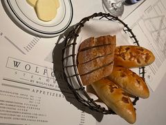 -Wolfgang’s Steakhouse 沃夫冈牛排馆(上海白玉兰广场店)