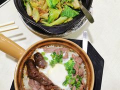 膶腸窩蛋牛肉飯-坤记煲仔小菜(西环店)