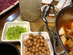 -左庭右院鲜牛肉火锅(金山万达店)