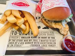 烤鸡汉堡-FATBURGER 特富客汉堡(外交公寓店)