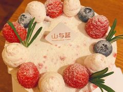 树莓派对-山与蓝·轻糖鲜果蛋糕(勒泰店)