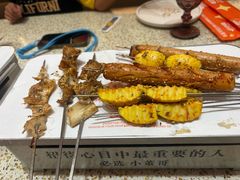 -小董哥烤串·爆汁大油边(故宫店)
