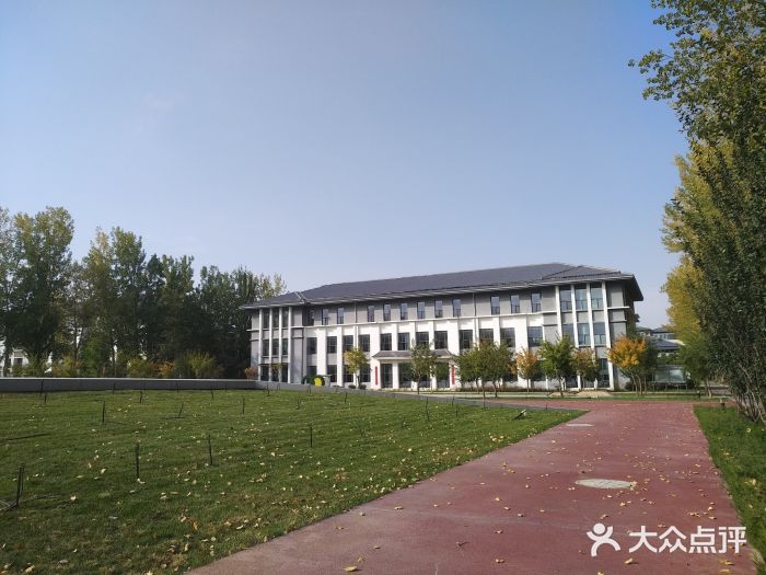 宁夏大学(中卫校区)图片