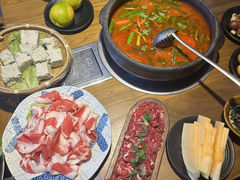 -贵厨酸汤牛肉(花果园国际中心店)