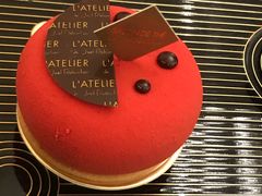 覆盆子荔枝蛋糕-Salon de The de Joel Robuchon(外滩18号店)