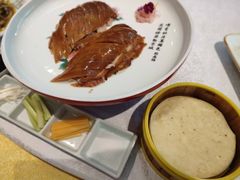 秘制烤鸭-卫鼎轩·家宴(水上公园店)