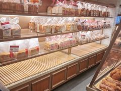 面包甜点陈列柜-山崎面包(静安久光店)