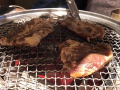 -草家酱蟹炭火烤肉店(珲春南路一店)