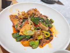 -渝信川菜 · 川味家常菜(财富购物中心店)
