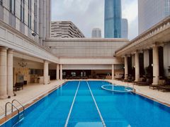 -富力丽思卡尔顿酒店健身中心