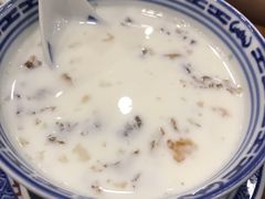 -赵记传承特色牛奶甜品(泉城广场店)