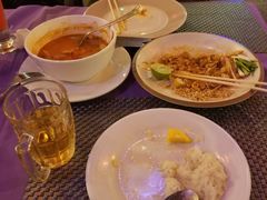 -Pakwan Restaurant & Bar
