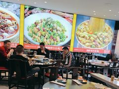 -川流不息·地道川菜·小龙虾(松东路店)