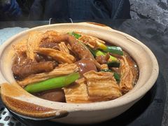 猪手焖凤爪-熠盛粤味(永康路店)