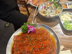 -明洞阿姨·韩式酱蟹烤肉·创意料理(三元桥店)