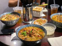 -粉家柳州螺蛳粉(杨宅路店)