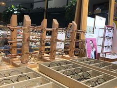 -肆兮眼镜·蔡司·徕卡战略合作店(大坪店)