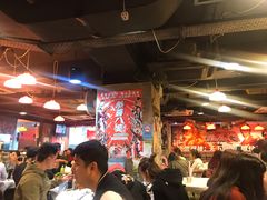 大堂-鲜入围煮花胶鸡海鲜火锅
