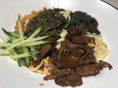 烧椒皮蛋牛肉拌面-拌面小当家