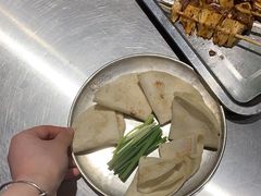 -马路牙子烧烤音乐酒馆(望京店)