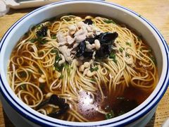 -吴越荣记苏州菜·松鼠桂鱼100%活鱼现做(斜塘老街店)