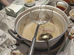 -禄婶鸡煲·打边炉