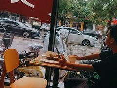 -德克士(安新百隆购物店)