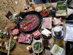 -周幺妹重庆老火锅(银泰城总店)