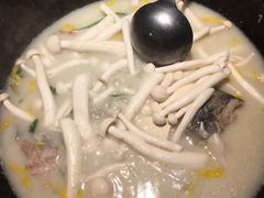 -咕嘟草帽鱼·牛奶一样的鲜鱼汤(包河万达广场创始店)