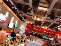 大堂-渝是乎酸菜鱼(龙旗购物中心店)