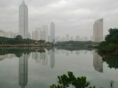 -万绿园