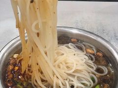 -试试看桂林米粉