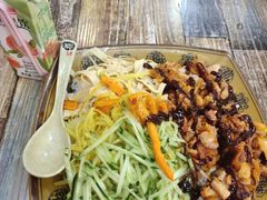 -张秀梅烤肉拌饭脆皮鸡饭