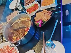 -唯爱KTV聚会餐厅(仙林东城汇店)