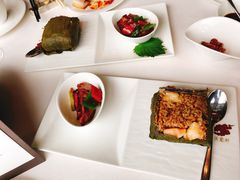鲍粒荷叶鸡饭-天龙轩(香港丽思卡尔顿酒店)