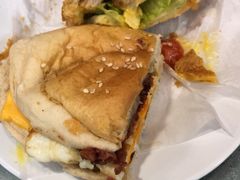 招牌咸牛肉芝士猪仔包-华嫂冰室(尖沙咀店)