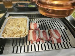 -臻牛烤肉