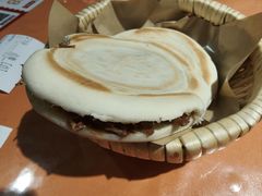 肉夹馍8元-黄三怪(动物园·无影山店)