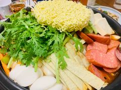 -青瓦餐厅·生鱼片·韩园烤肉(西塔店)