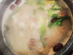 -鲁朗纳麦石锅鸡庄园