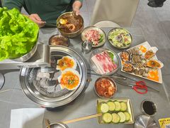 -围炉肉舍丹东海鲜烤肉·烤活鳗(步行街店)