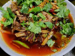 -小杨翘脚牛肉