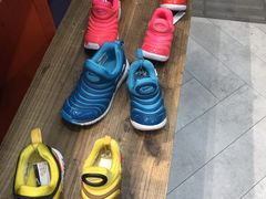 -ABC MART(心斎橋店)