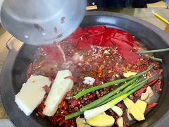 -黄潇洒老火锅(九眼桥宏济巷店)