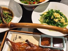 -香山湖家家宴(中山陵店)