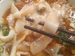-顺溜·手工刀削面·黑金店(铜锣湾店)