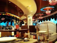 -荣誉国际酒店-云顶旋转餐厅