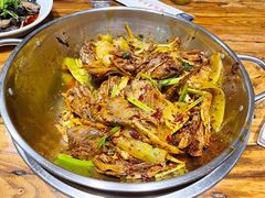主打的干锅鸭头-安诚居干锅鸭头(八角店)